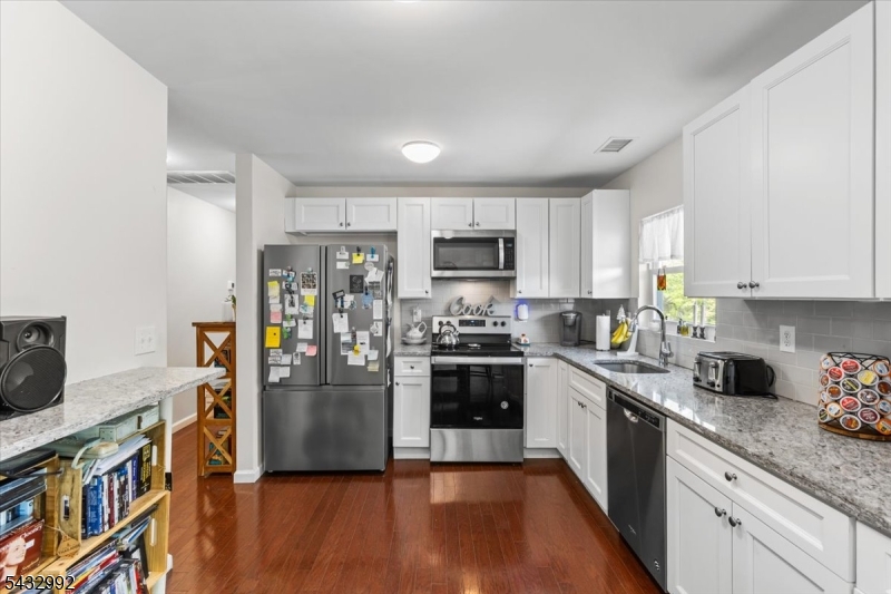 47 Winding Way Andover, NJ 07821 - Photo 10 of 42