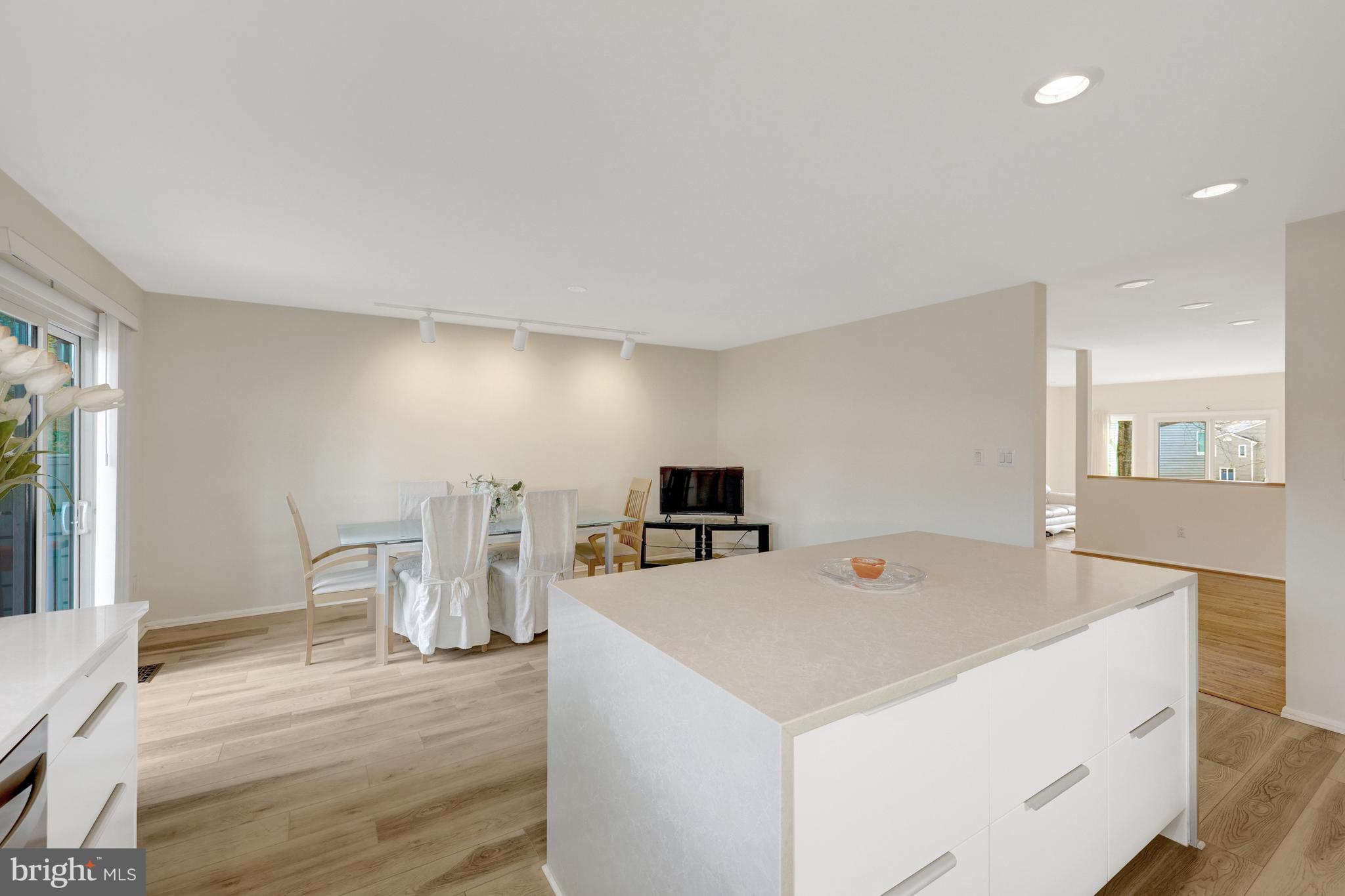 1926 Lakeport Way Reston, VA 20191 - Photo 15 of 54 Beautiful waterfall counters on the center island.