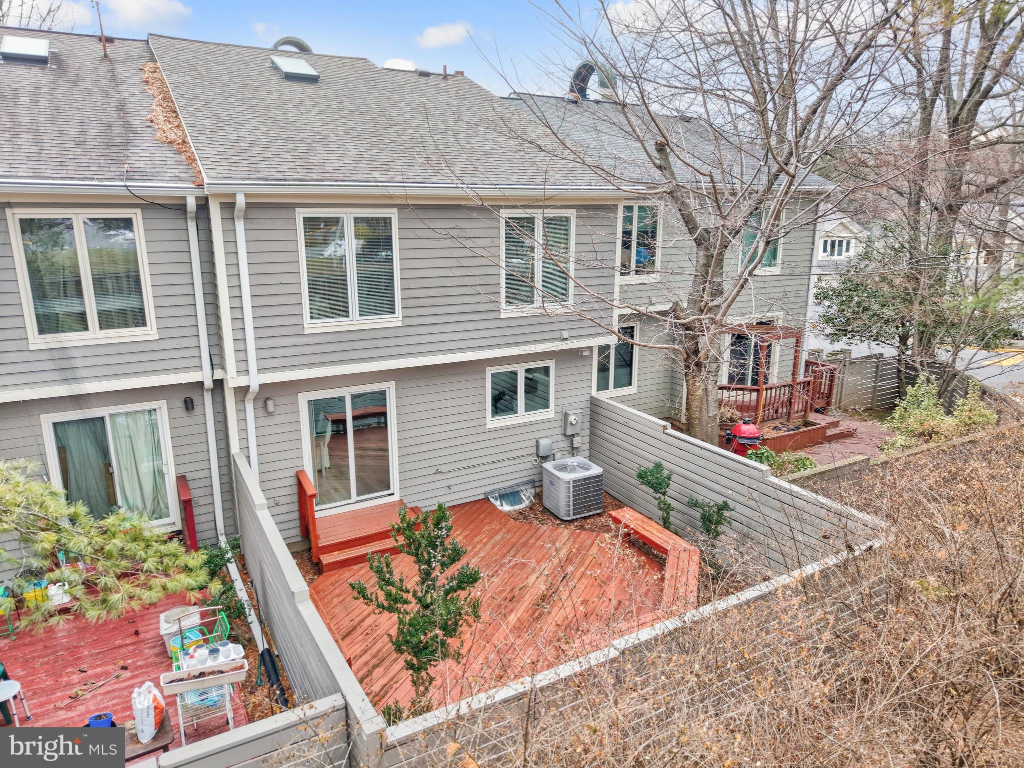 1926 Lakeport Way Reston, VA 20191 - Photo 42 of 54 Spacious, fully fenced deck.
