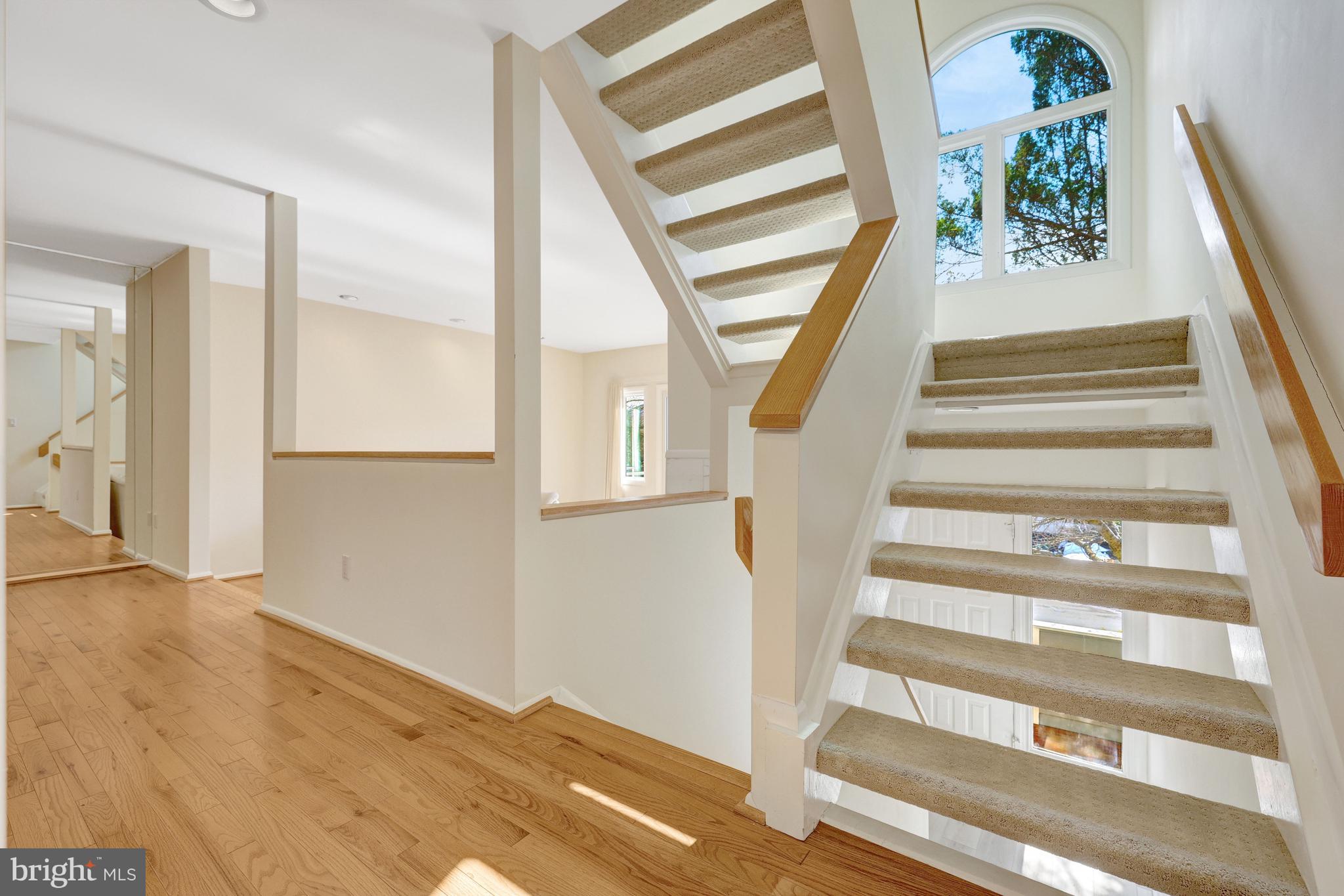 1926 Lakeport Way Reston, VA 20191 - Photo 53 of 54 Open floor plan with hardwood floors.