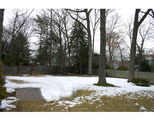 7 Hampton Road Natick, MA 01760 - Photo 3 of 9 Gallery Image 3