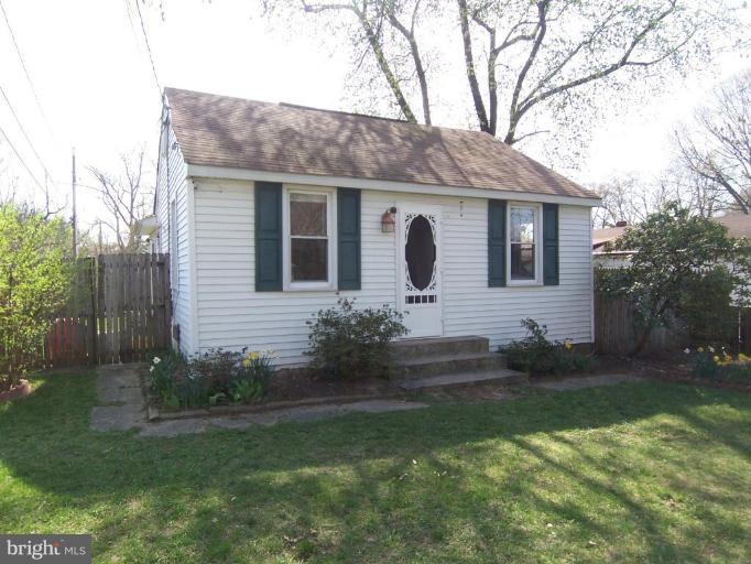 7771 West Shore Road Pasadena, MD 21122 - Photo 1 of 21 Exterior (Main)