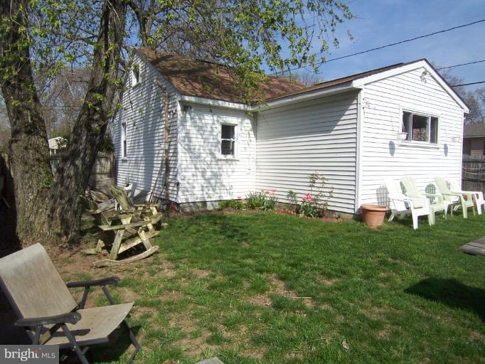 7771 West Shore Road Pasadena, MD 21122 - Photo 19 of 21 Exterior (Rear)