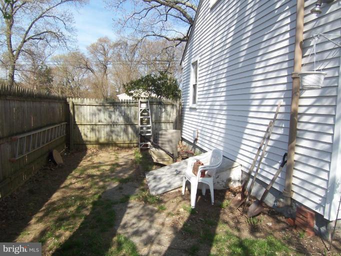 7771 West Shore Road Pasadena, MD 21122 - Photo 9 of 21 Exterior #2