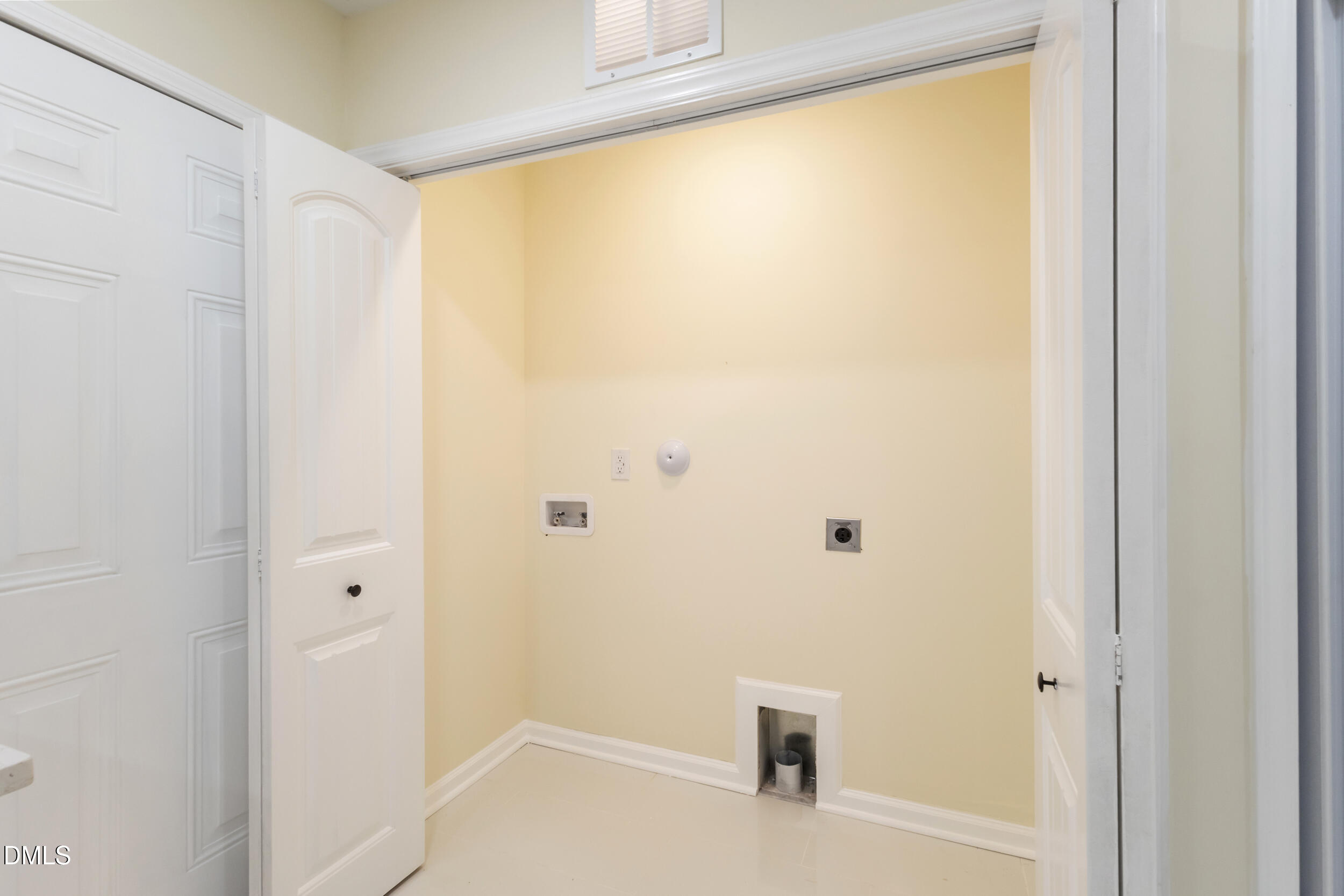 300 Loop Road Garner, NC 27529 - Photo 20 of 24 14_img_8141