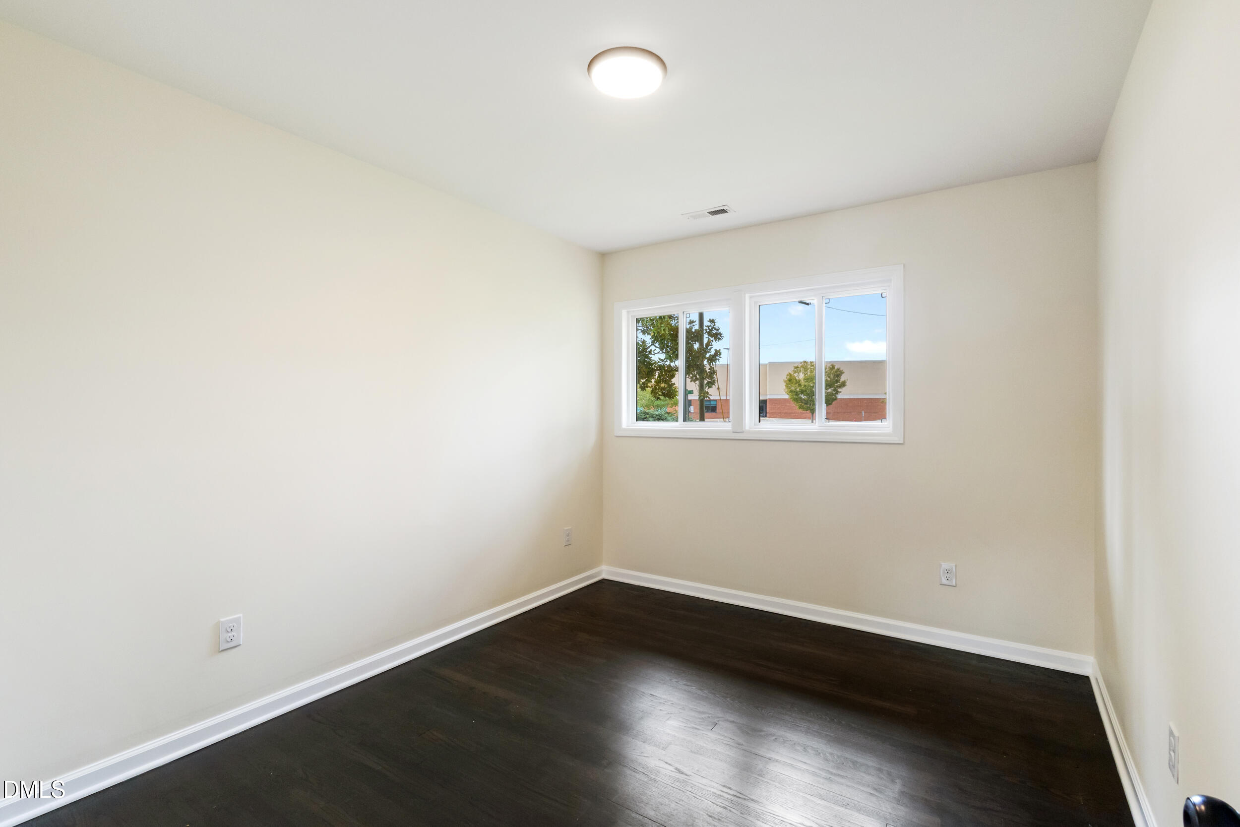 300 Loop Road Garner, NC 27529 - Photo 6 of 24 23_img_8153