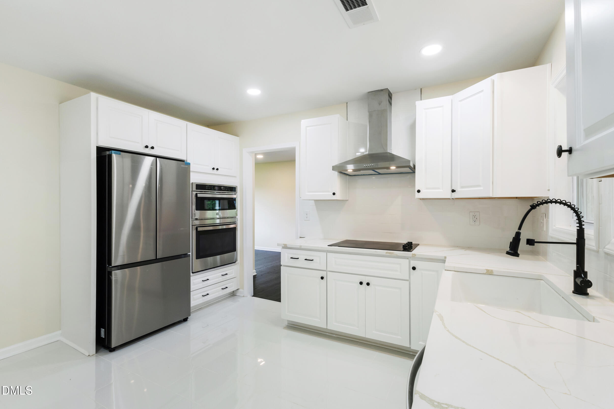 300 Loop Road Garner, NC 27529 - Photo 10 of 24 13_img_8150