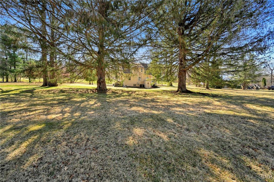 1471 Spring Valley Road Bethlehem, PA 18015 - Photo 8 of 31 Gallery Image 8