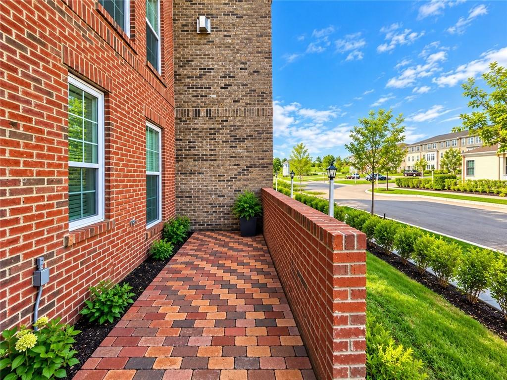 407 Ramsgate Road Cranberry Township, PA 16066 - Photo 2 of 45 Gallery Image 2