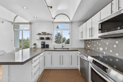 $495,000 | 6502 North Central Avenue, Unit B303, Phoenix, AZ 85012