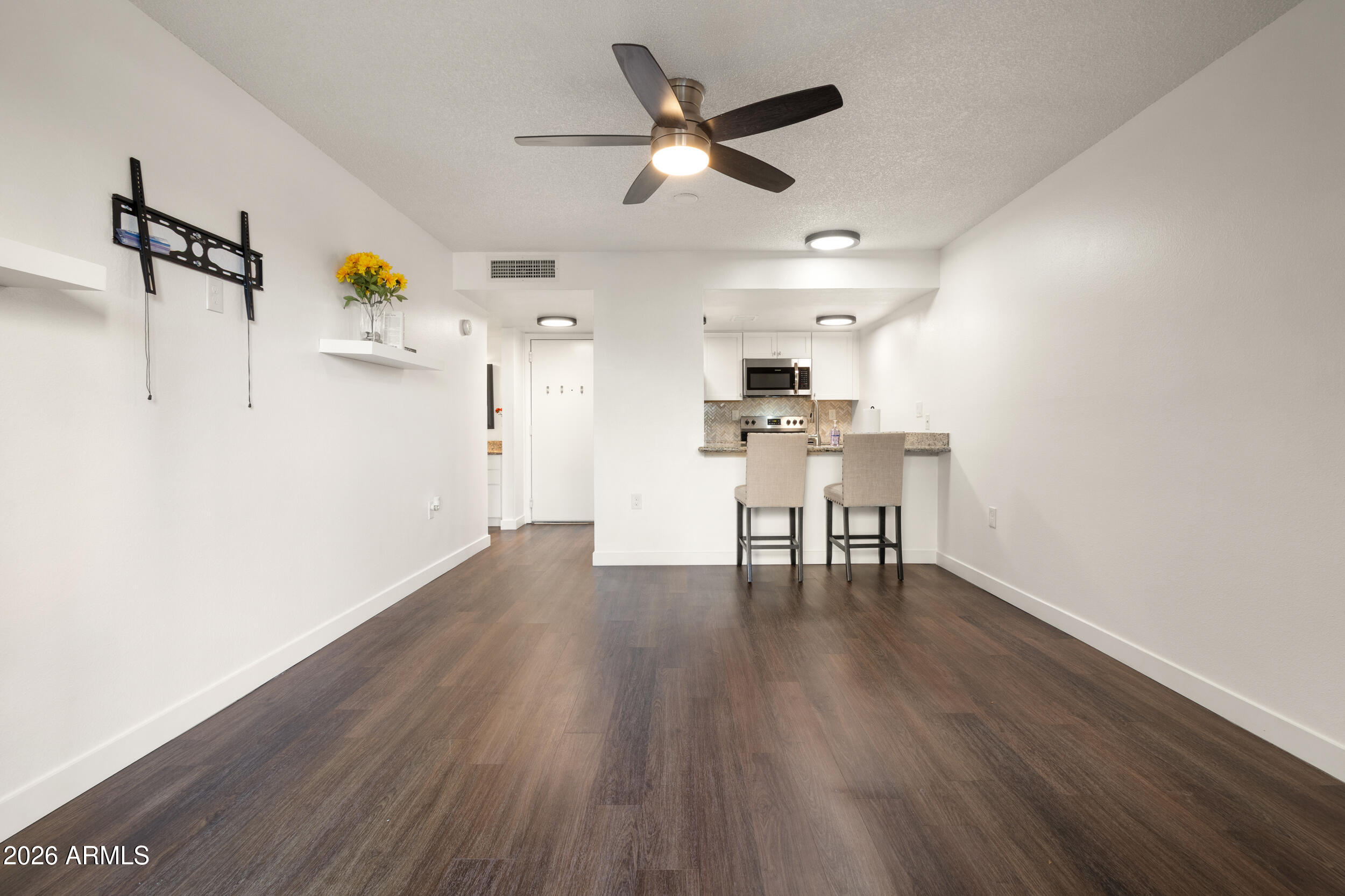 3033 East Devonshire Avenue, Unit 1018 Phoenix, AZ 85016 - Photo 15 of 56 IMG_9763