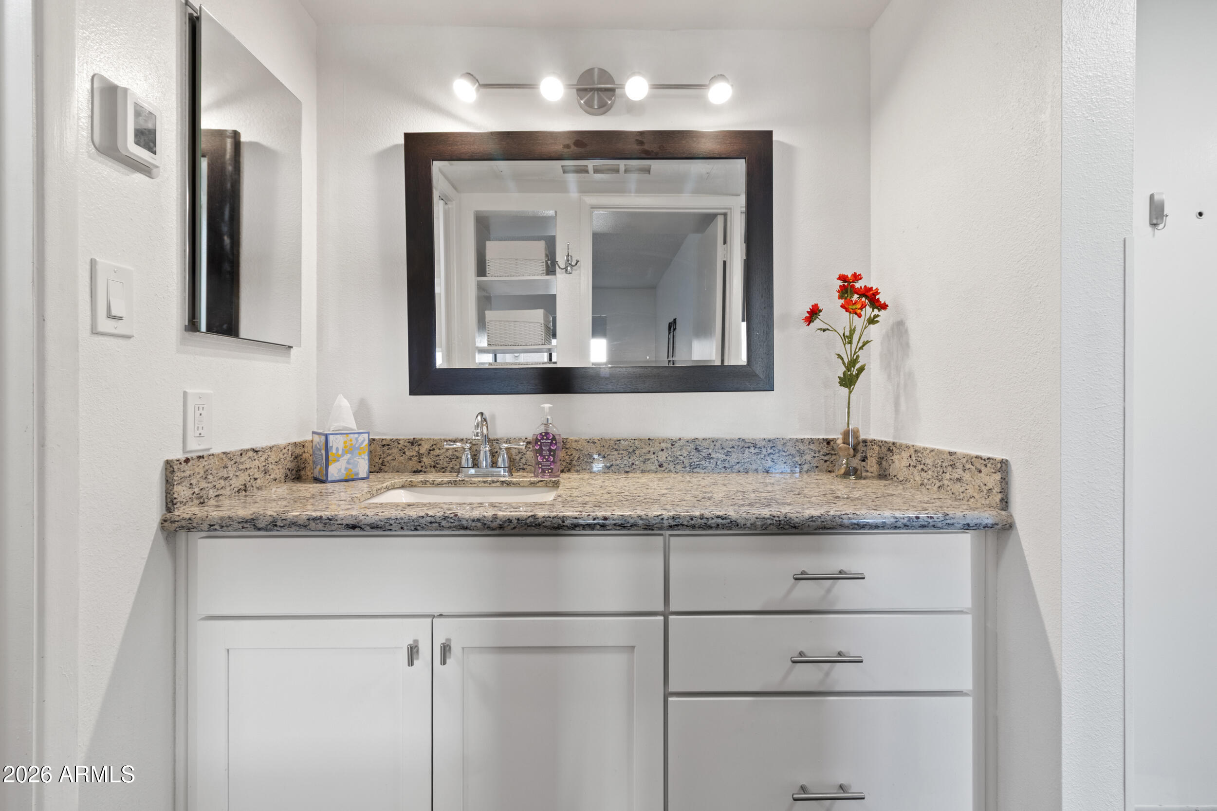 3033 East Devonshire Avenue, Unit 1018 Phoenix, AZ 85016 - Photo 19 of 56 IMG_9802