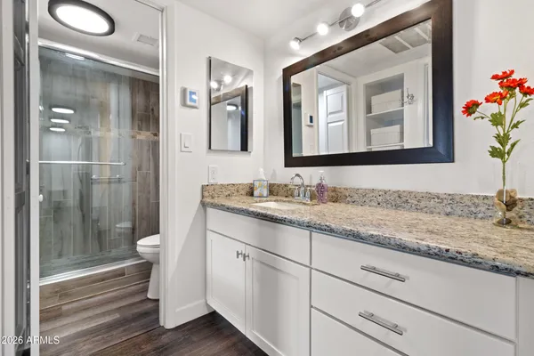 $159,900 | 3033 East Devonshire Avenue, Unit 1018, Phoenix, AZ 85016