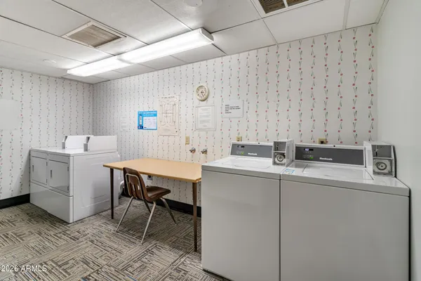 $159,900 | 3033 East Devonshire Avenue, Unit 1018, Phoenix, AZ 85016