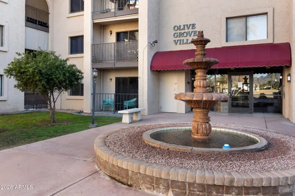 $159,900 | 3033 East Devonshire Avenue, Unit 1018, Phoenix, AZ 85016