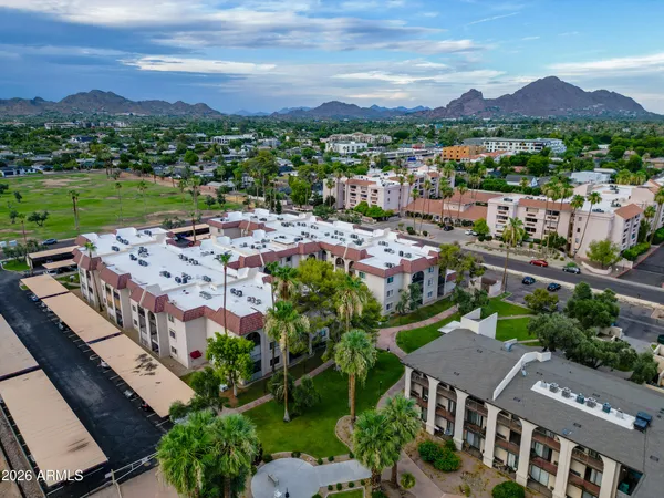 $159,900 | 3033 East Devonshire Avenue, Unit 1018, Phoenix, AZ 85016