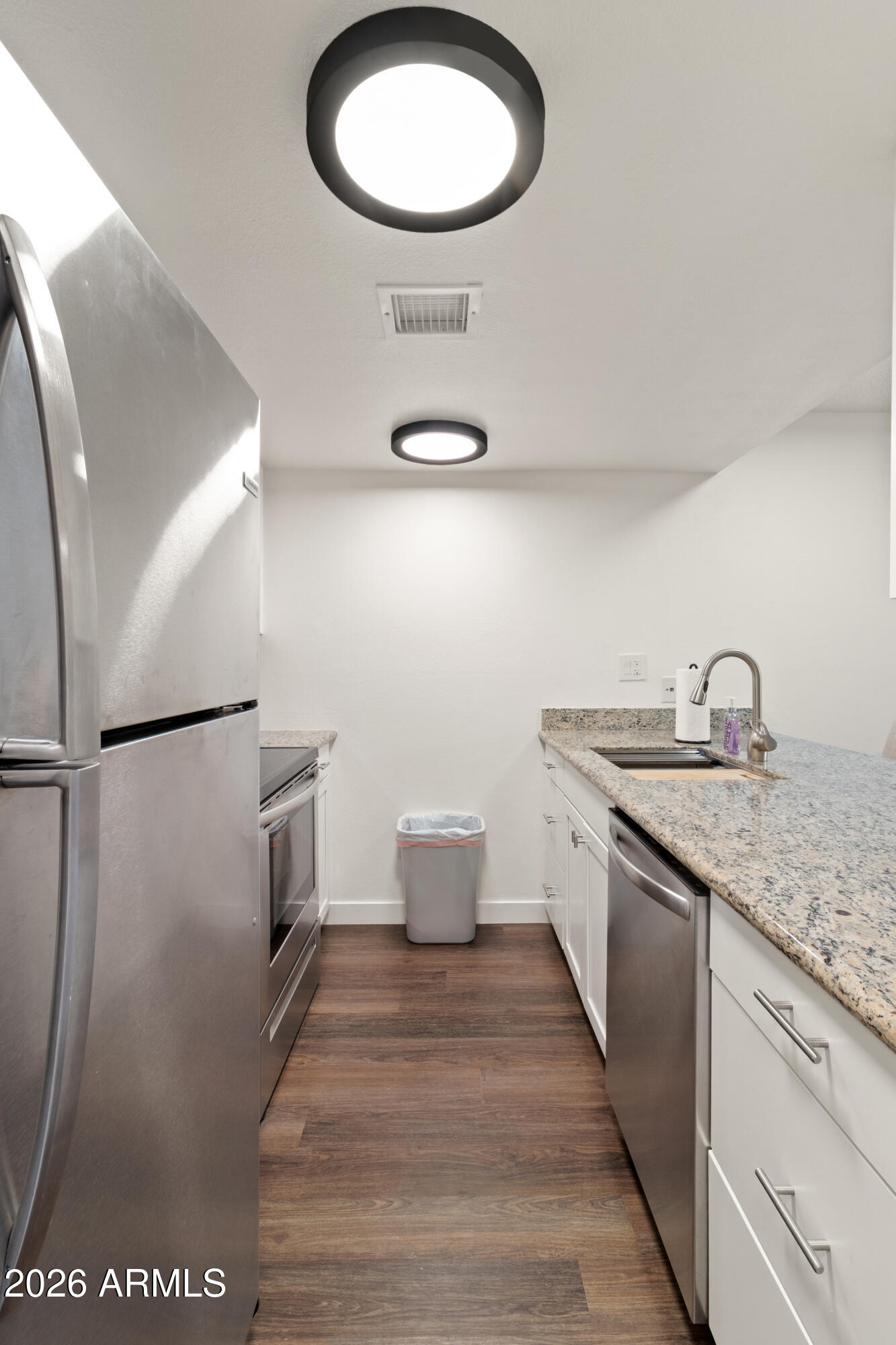 3033 East Devonshire Avenue, Unit 1018 Phoenix, AZ 85016 - Photo 6 of 56 IMG_9793