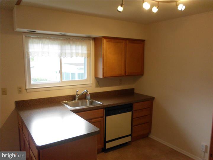 6 Warwick Road Eastampton, NJ 08060 - Photo 16 of 25 Kitchen