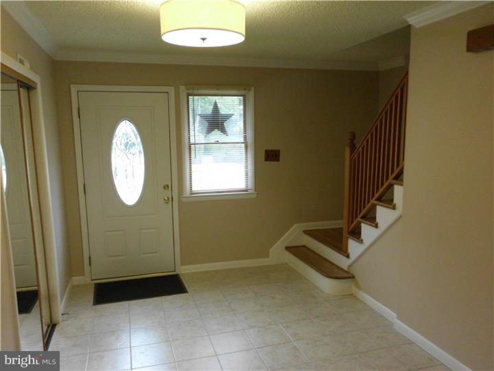 6 Warwick Road Eastampton, NJ 08060 - Photo 21 of 25 Foyer