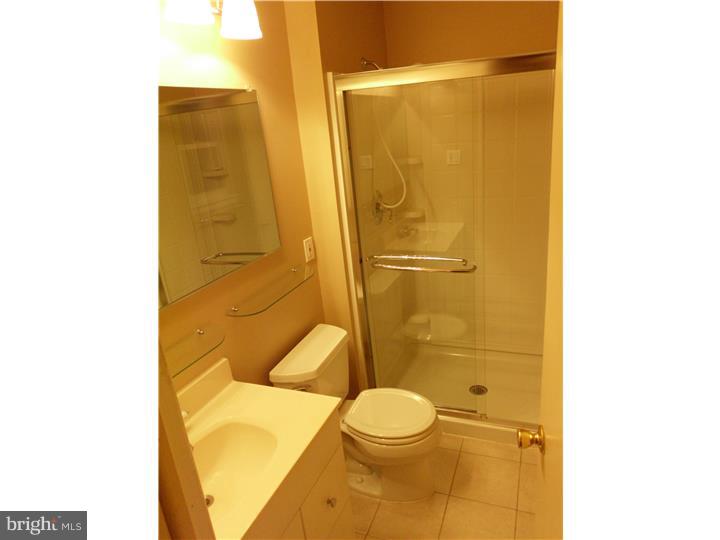 6 Warwick Road Eastampton, NJ 08060 - Photo 10 of 25 Master Bathroom