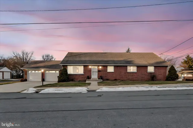 $350,000 | 5 East Washington Avenue, Myerstown, PA 17067