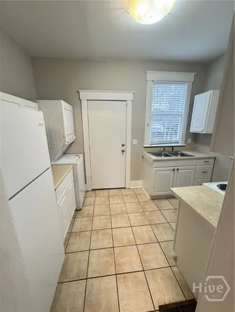 $1,400 | 813 East 37th Street, Unit A, Savannah, GA 31401