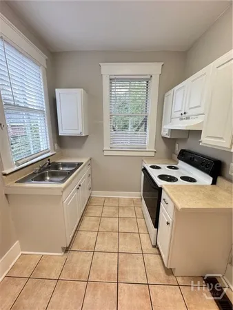 $1,400 | 813 East 37th Street, Unit A, Savannah, GA 31401