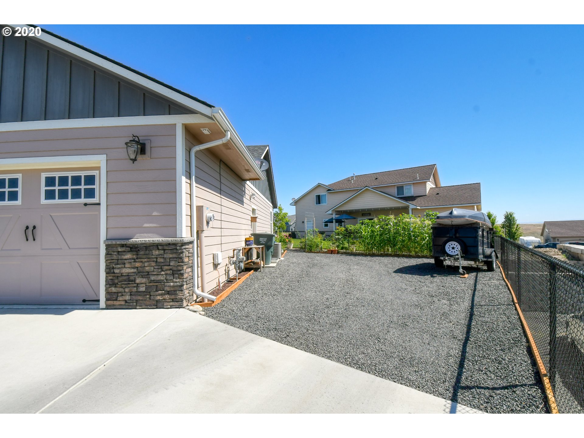 1726 Southwest 2nd Street Pendleton, OR 97801 - Photo 3 of 32