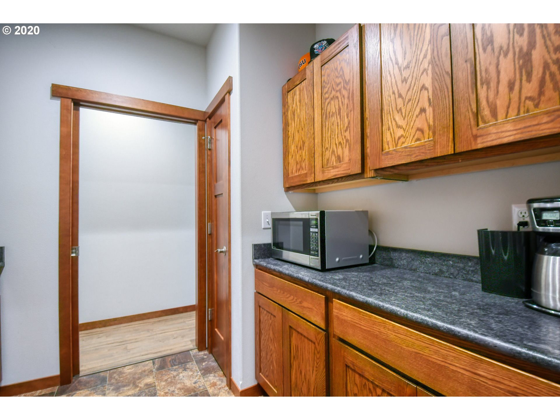 1726 Southwest 2nd Street Pendleton, OR 97801 - Photo 29 of 32