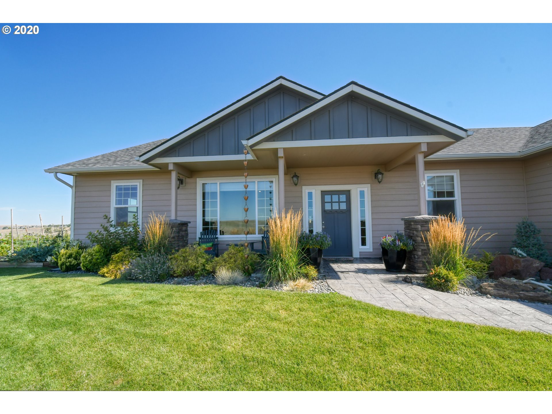 1726 Southwest 2nd Street Pendleton, OR 97801 - Photo 4 of 32