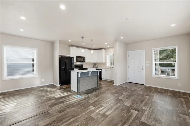 $344,950 | 617-621 South State Avenue, Newport, WA 99156