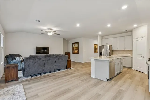 $350,000 | 522 Castle Road, Sherman, TX 75092