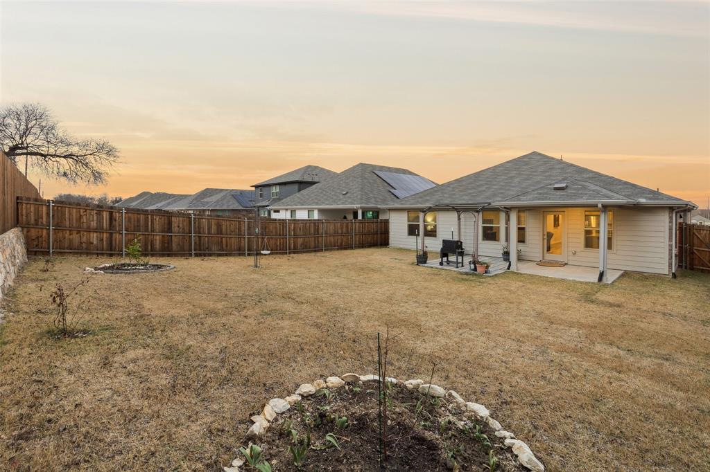 522 Castle Road Sherman, TX 75092 - Photo 29 of 37