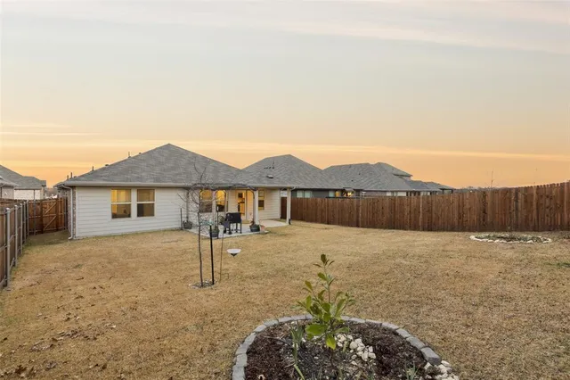 $350,000 | 522 Castle Road, Sherman, TX 75092