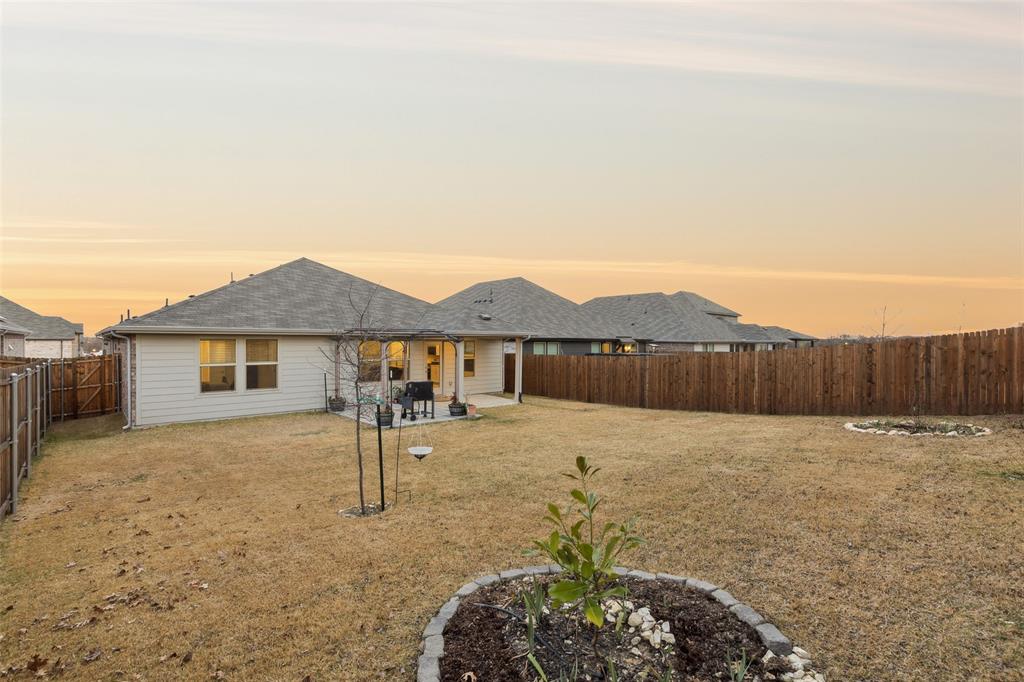 522 Castle Road Sherman, TX 75092 - Photo 30 of 37