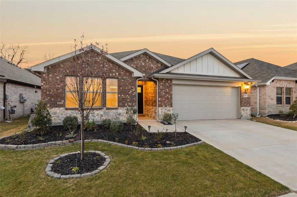 522 Castle Road Sherman, TX 75092 - Photo 6 of 37