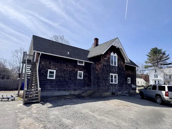 $1,100 | 54 Prospect Street, Unit 1R, Torrington, CT 06790