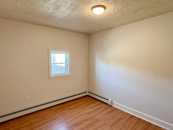 $1,100 | 54 Prospect Street, Unit 1R, Torrington, CT 06790
