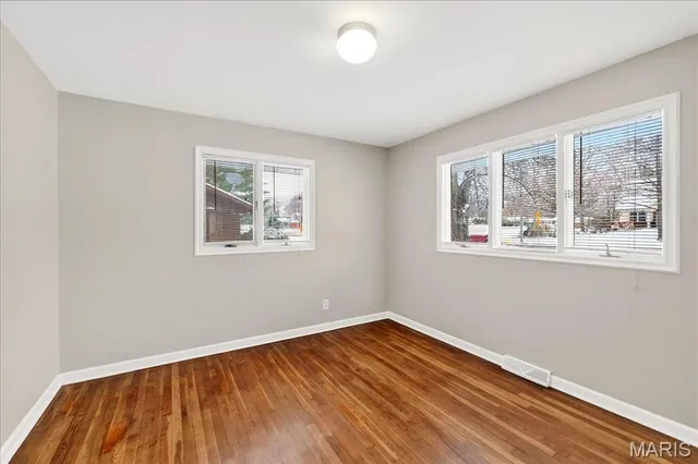 $280,000 | 215 Hutchinson Road, Ellisville, MO 63011