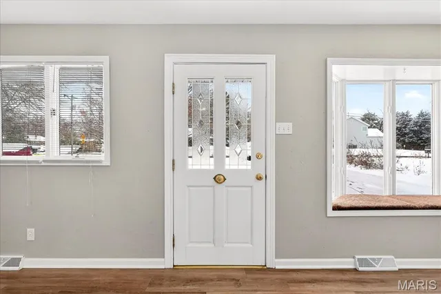 $280,000 | 215 Hutchinson Road, Ellisville, MO 63011