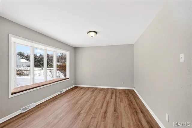 $280,000 | 215 Hutchinson Road, Ellisville, MO 63011