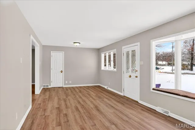 $280,000 | 215 Hutchinson Road, Ellisville, MO 63011