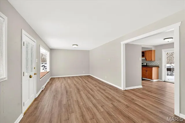 $280,000 | 215 Hutchinson Road, Ellisville, MO 63011