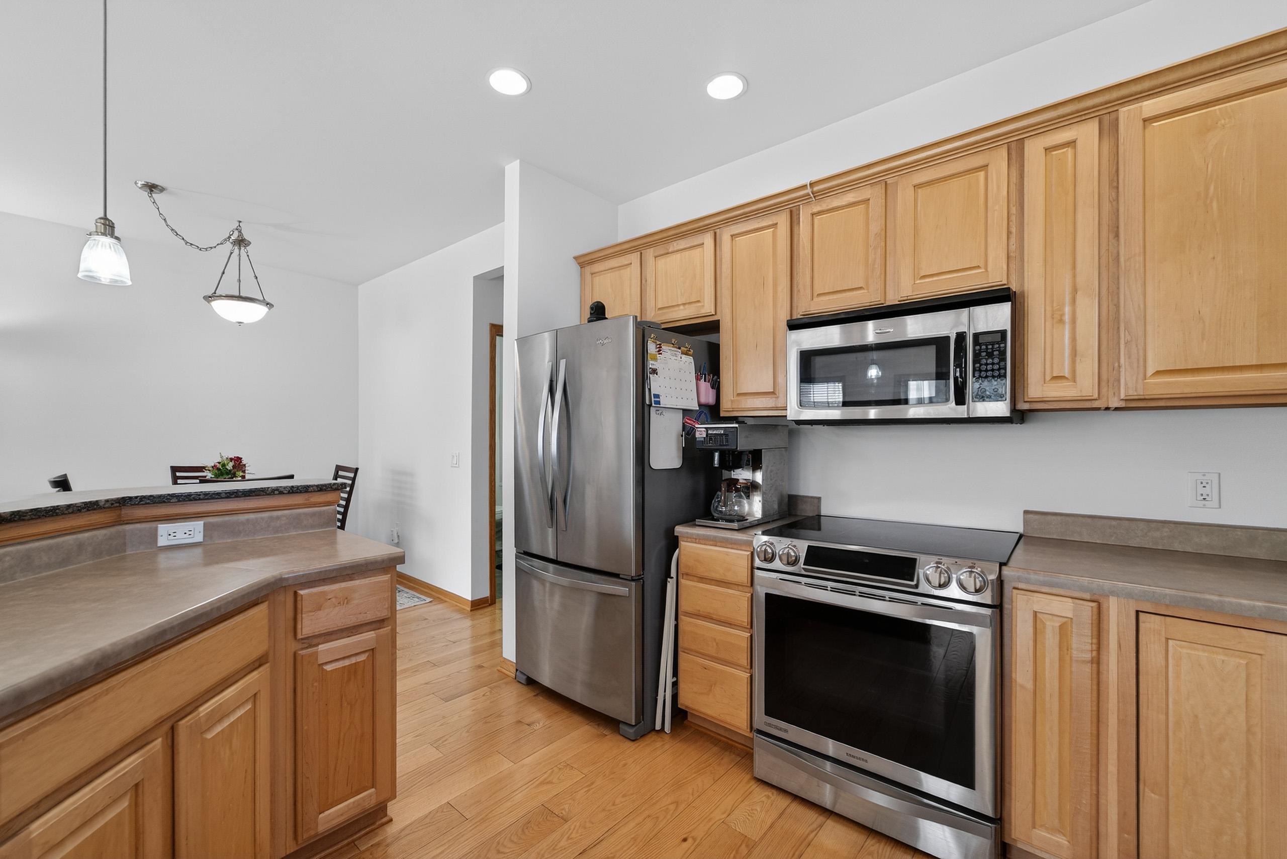 644 Bear Claw Way Middleton, WI 53562 - Photo 4 of 36