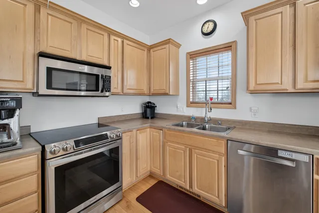 $479,500 | 644 Bear Claw Way, Middleton, WI 53562