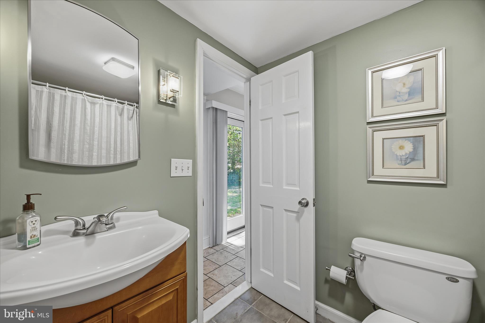503 Forest View Road Linthicum Heights, MD 21090 - Photo 24 of 44