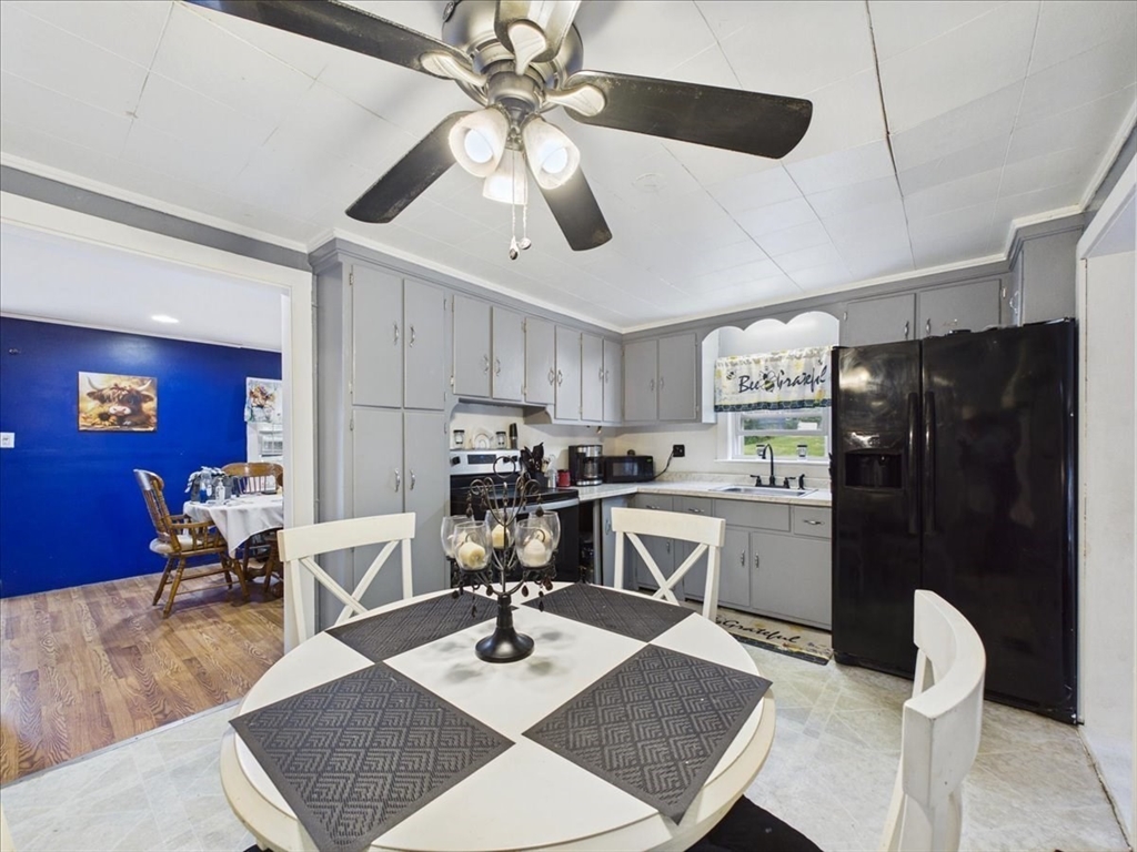 9 Ash Road Halifax, MA 02338 - Photo 18 of 35
