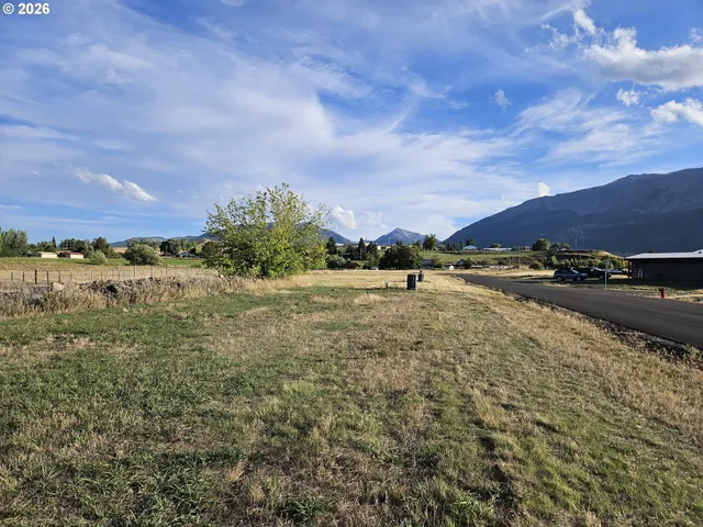 $124,500 | 702 North Simeon Street, Joseph, OR 97846