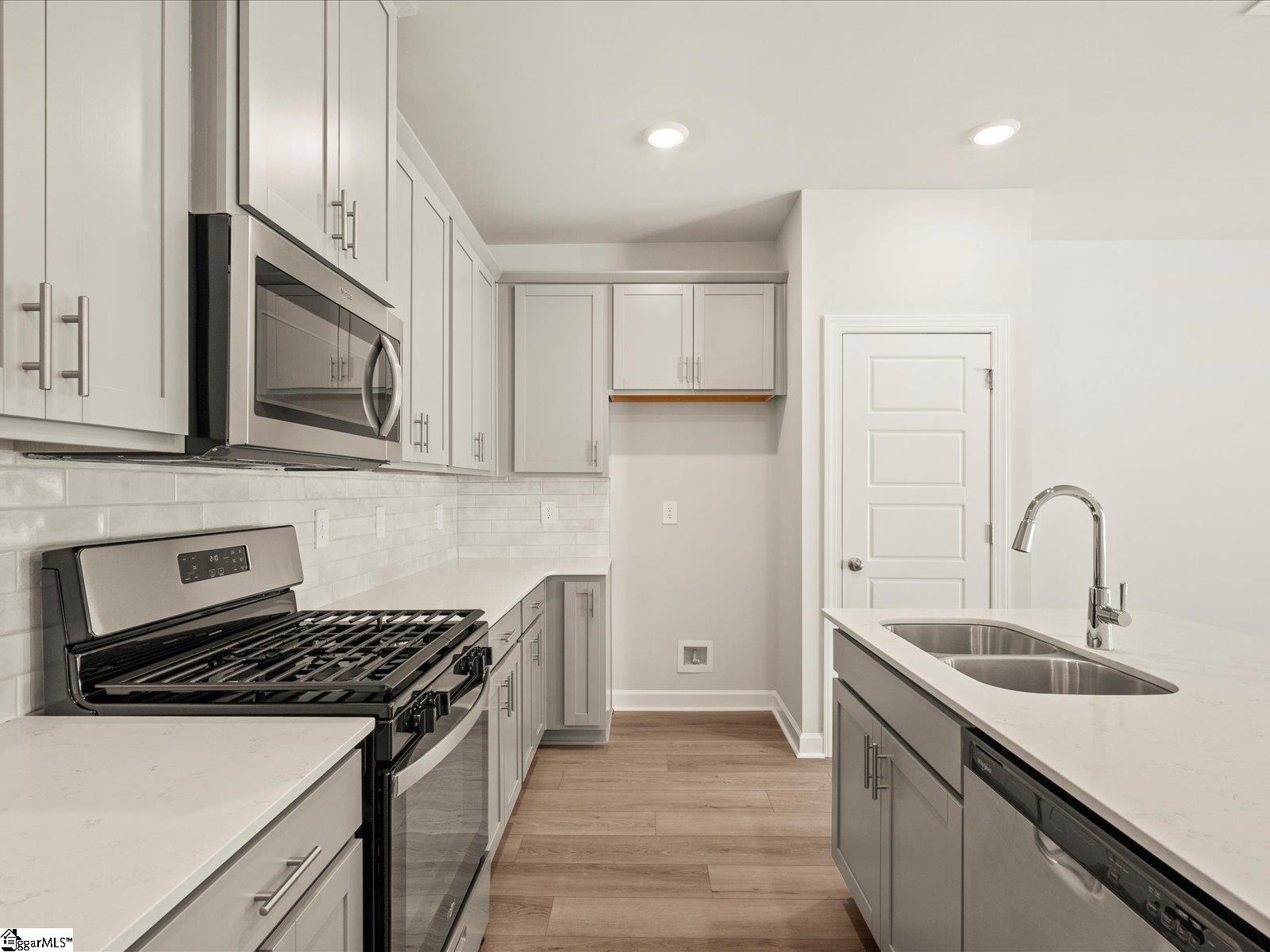 819 Ernest Lane Lyman, SC 29365 - Photo 8 of 28