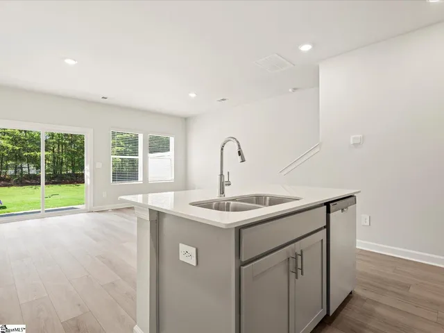 $216,900 | 819 Ernest Lane, Lyman, SC 29365